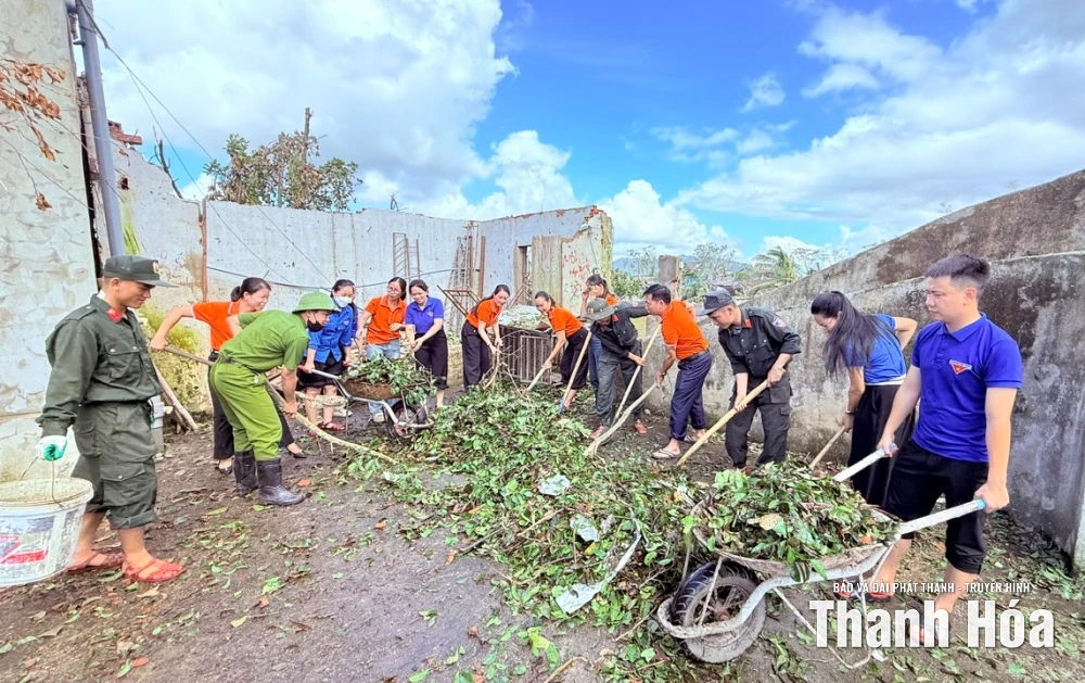 Thăm hỏi, chia buồn với gia đình khách hàng TYM bị thiệt hại do bão số 10
