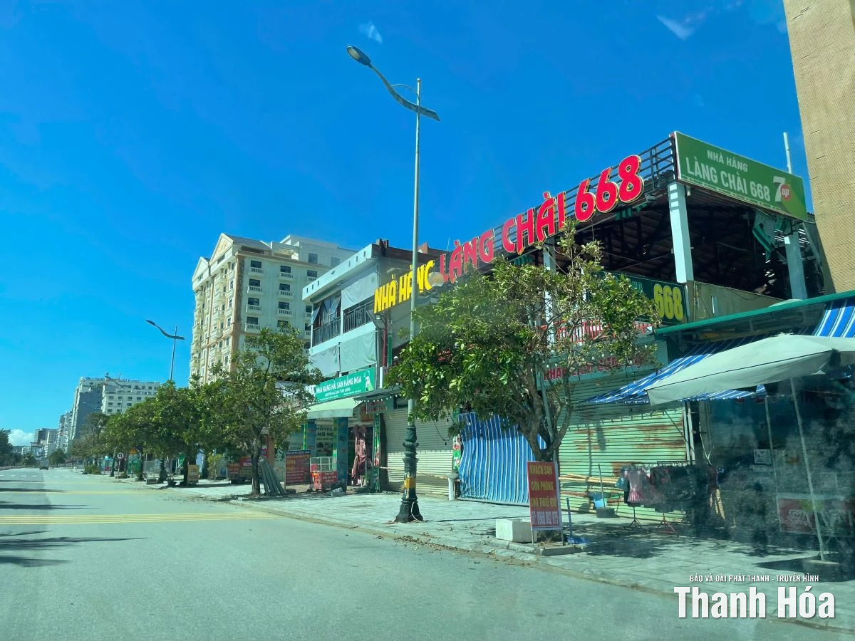 Các khu, điểm du lịch tại biển Sầm Sơn sẵn sàng đón du khách trở lại sau bão số 10