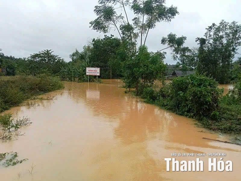 Xã Hóa Quỳ dồn lực khắc phục hậu quả bão số 10