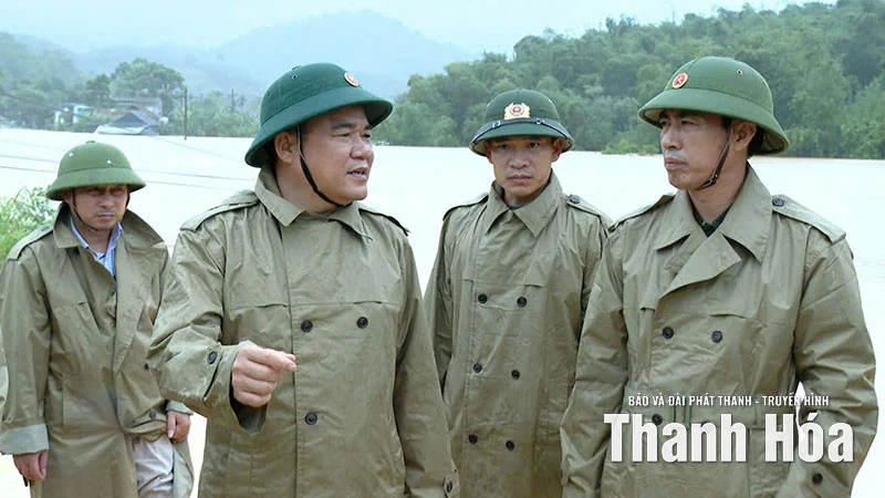 Chỉ huy trưởng Bộ Chỉ huy Quân sự tỉnh kiểm tra công tác ứng phó với bão số 10