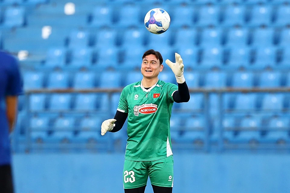 Đặng Văn Lâm sẵn sàng hỗ trợ các cầu thủ trẻ ở ĐTVN; Rashford thành trò cười ở La Liga