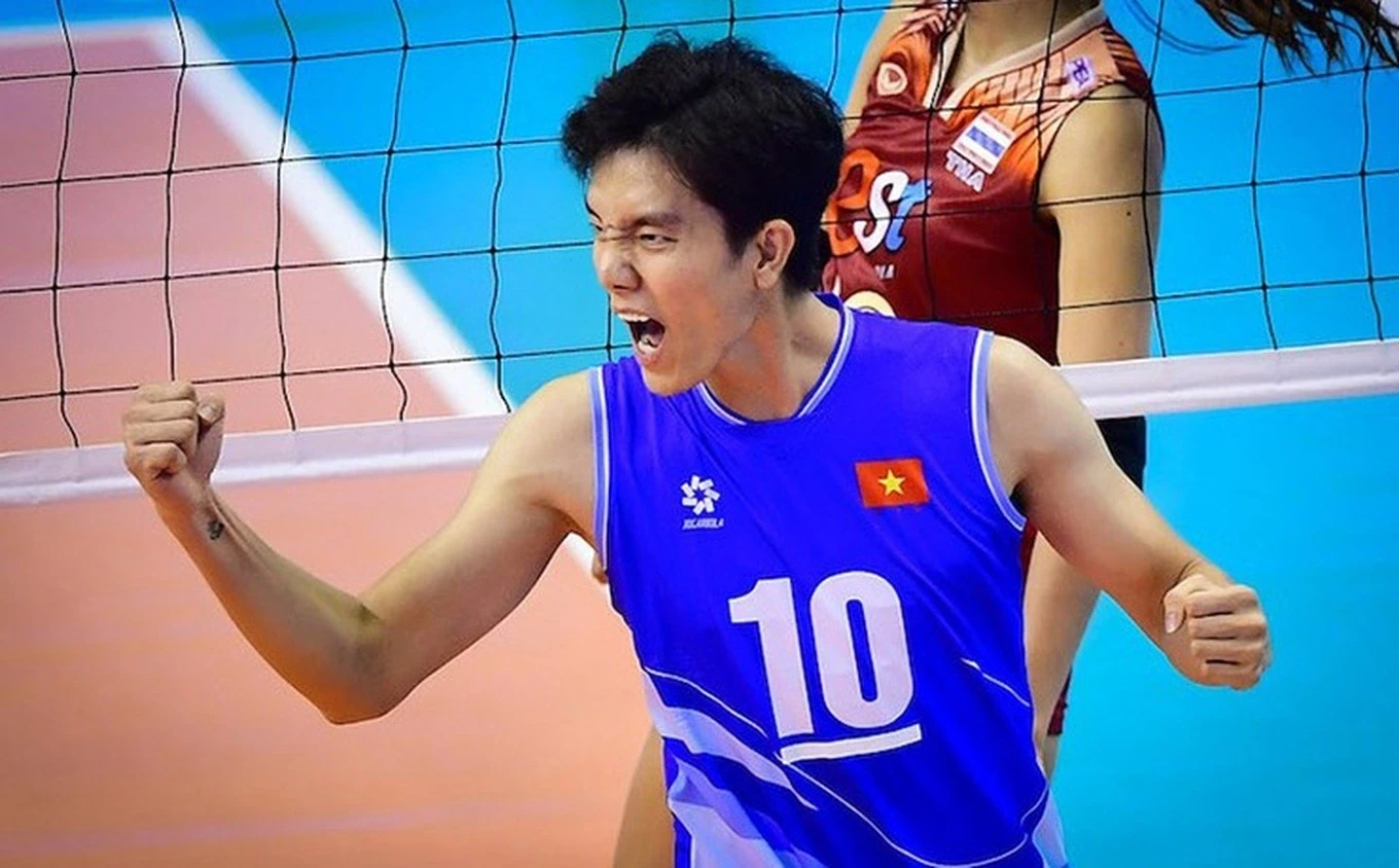 Bộ ba Đông Á Thanh Hóa được triệu tập lên U23 Việt Nam; Địa chấn tại Champions League