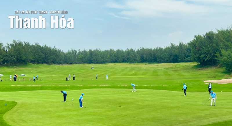 Giải Golf Doanh nhân Thanh Hóa mở rộng quyên góp 300 triệu ủng hộ đồng bào bị ảnh hưởng bởi thiên tai