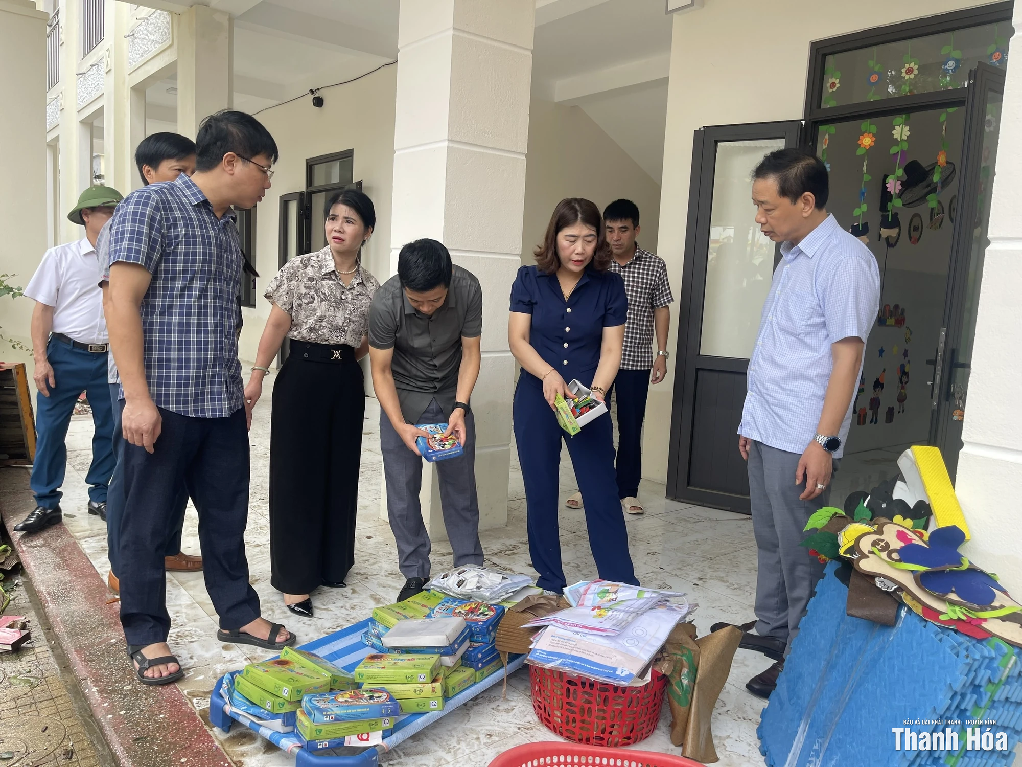 Hơn 100 cơ sở giáo dục bị ảnh hưởng do bão số 10