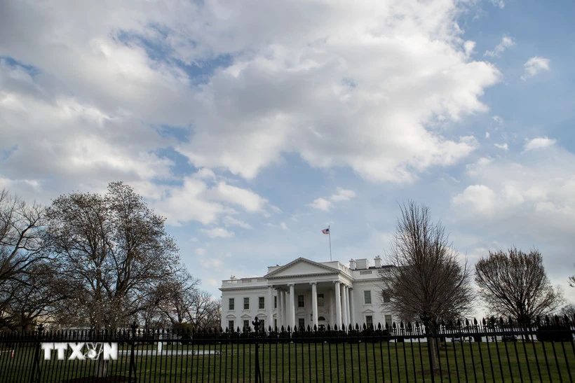 Chính phủ Mỹ đóng cửa ngày thứ 7: Nguy cơ sa thải hàng loạt treo lơ lửng