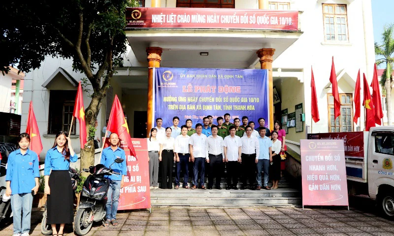 Xã Định Tân phát động và hưởng ứng Ngày chuyển đổi số Quốc gia