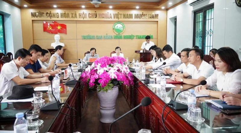 Bàn giải pháp xử lý môi trường trong sản xuất nông nghiệp và khu vực nông thôn