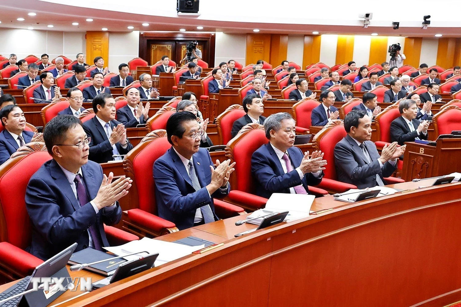 Khai mạc Hội nghị lần thứ mười ba Ban Chấp hành Trung ương Đảng khóa XIII