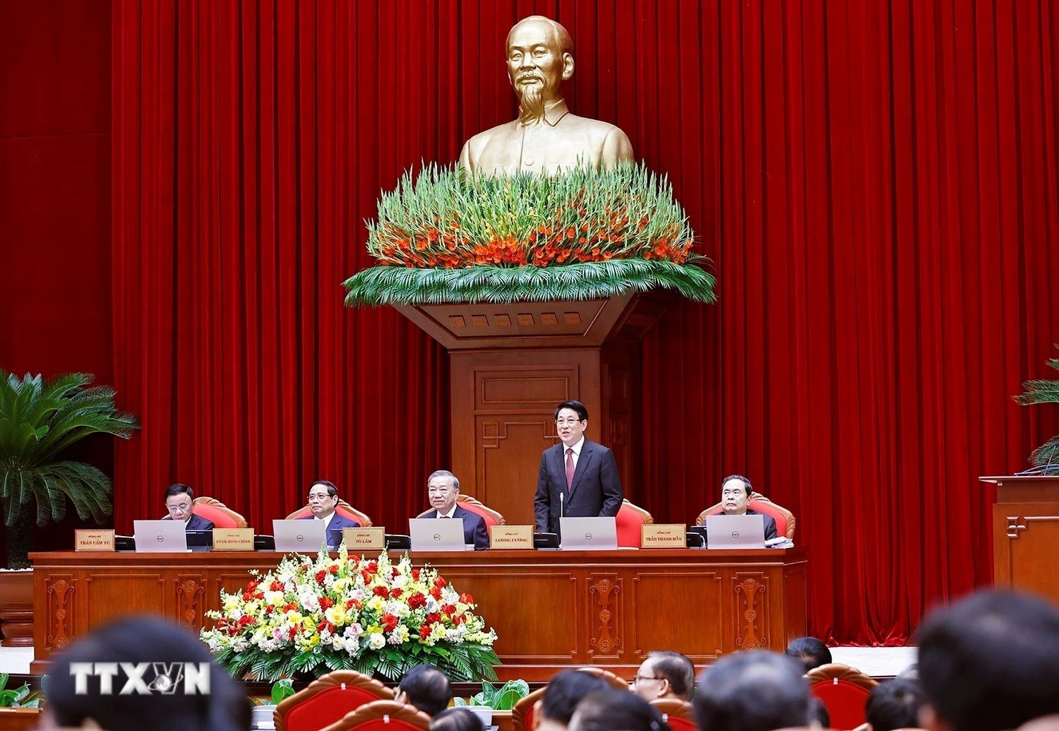 Khai mạc Hội nghị lần thứ mười ba Ban Chấp hành Trung ương Đảng khóa XIII