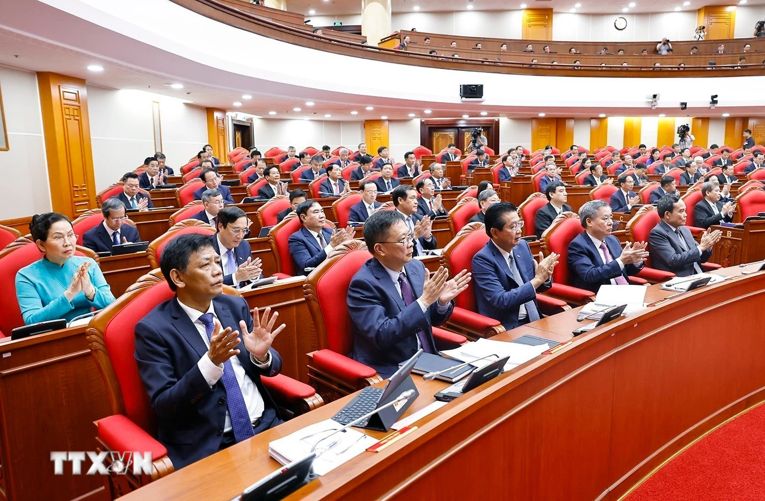 Khai mạc Hội nghị lần thứ mười ba Ban Chấp hành Trung ương Đảng khóa XIII