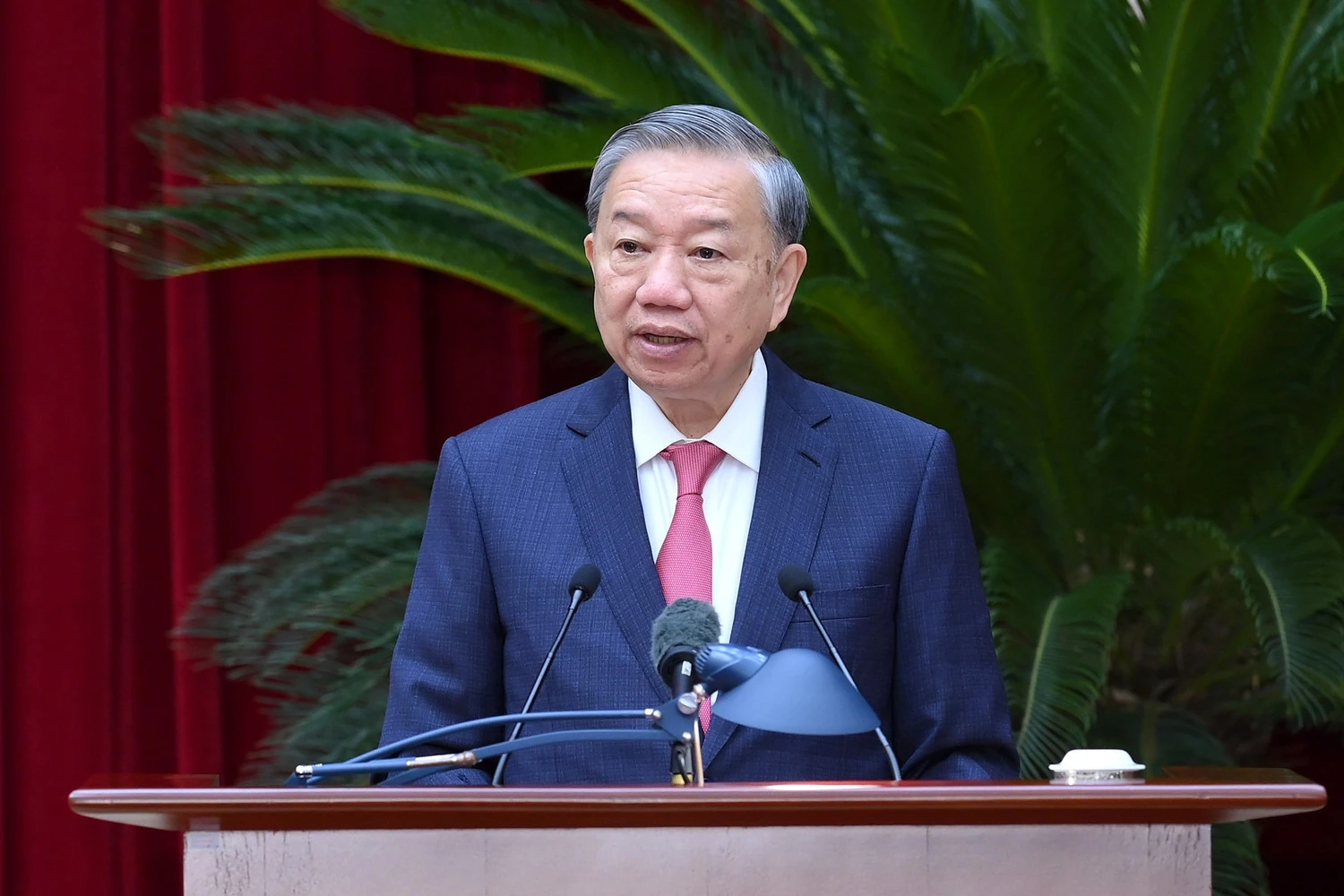 Bế mạc Hội nghị lần thứ 13 Ban Chấp hành Trung ương Đảng khoá XIII