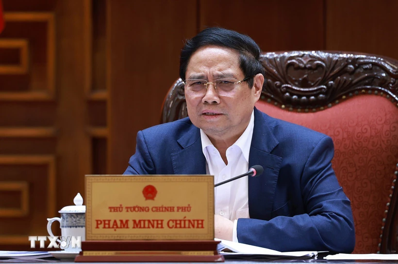 Thủ tướng: Khẩn trương xử lý các dự án tồn đọng theo yêu cầu của Bộ Chính trị