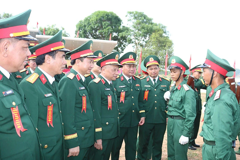 Kỷ niệm 80 năm thành lập Quân khu 4 (15/10/1945 - 15/10/2025): Giương cao ngọn cờ cách mạng của Đảng, lãnh đạo hoàn thành xuất sắc mọi nhiệm vụ