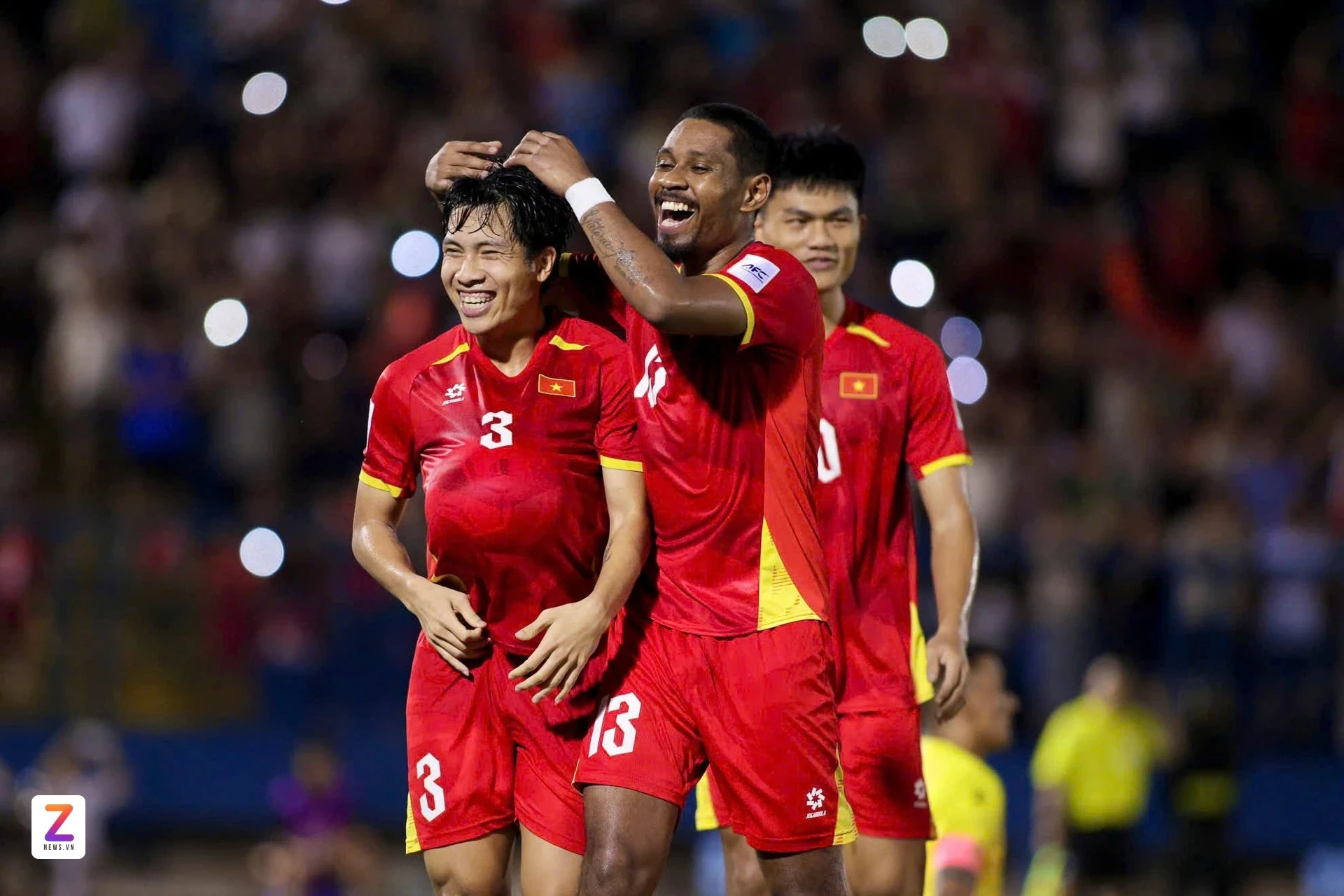 Thắng Nepal, ĐT Việt Nam vẫn xếp sau Malaysia; FIFA xem xét không tổ chức World Cup vào mùa hè