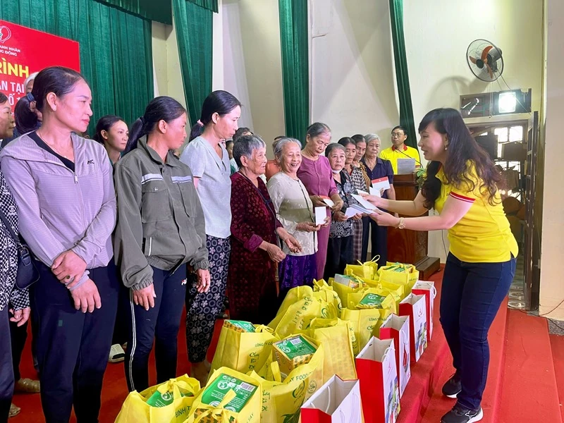 Doanh nghiệp, doanh nhân Thanh Hoá tại TP Hồ Chí Minh ủng hộ đồng bào vùng lũ hơn 2,25 tỷ đồng