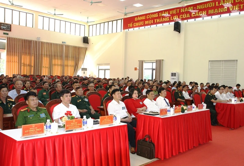 Nêu cao tinh thần tự lực, tự cường, gương mẫu đi đầu, góp phần xây dựng Nguyệt Viên trở thành phường kiểu mẫu