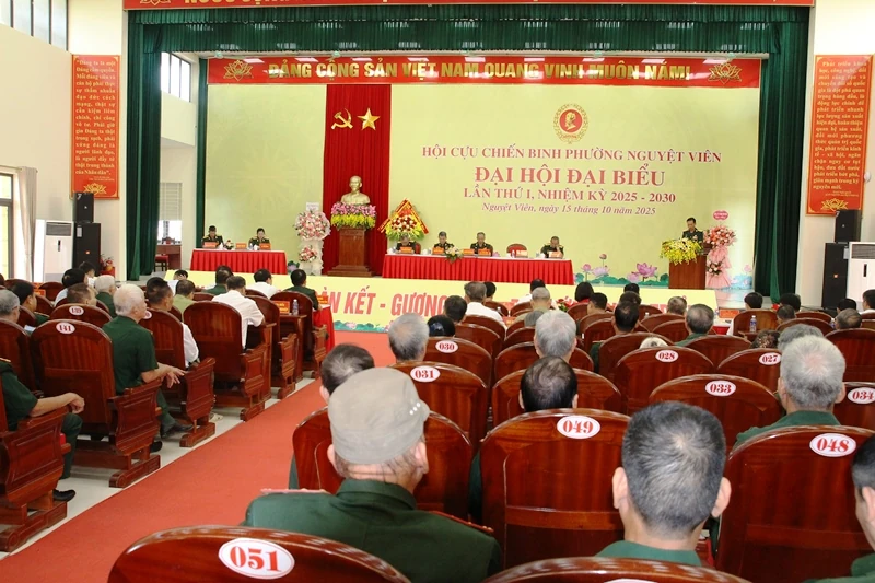 Nêu cao tinh thần tự lực, tự cường, gương mẫu đi đầu, góp phần xây dựng Nguyệt Viên trở thành phường kiểu mẫu
