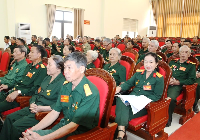 Nêu cao tinh thần tự lực, tự cường, gương mẫu đi đầu, góp phần xây dựng Nguyệt Viên trở thành phường kiểu mẫu