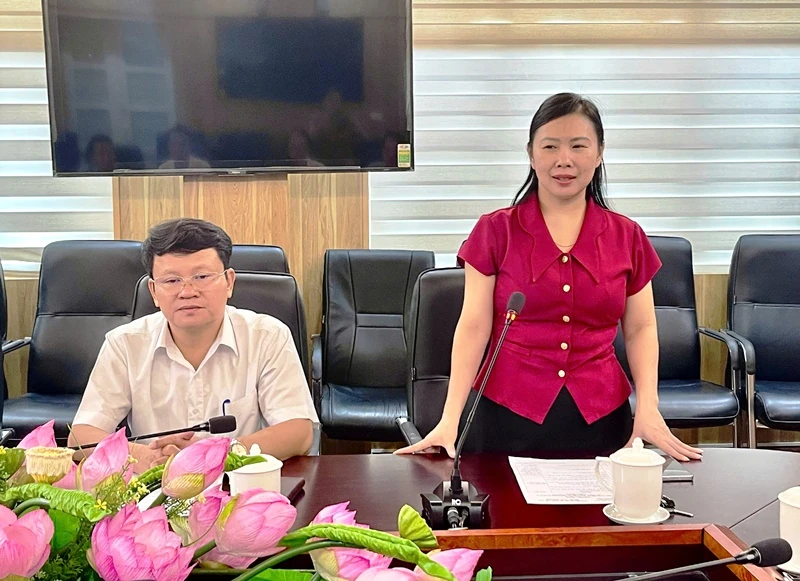 Các doanh nghiệp, cá nhân tiếp tục ủng hộ khắc phục hậu quả mưa lũ