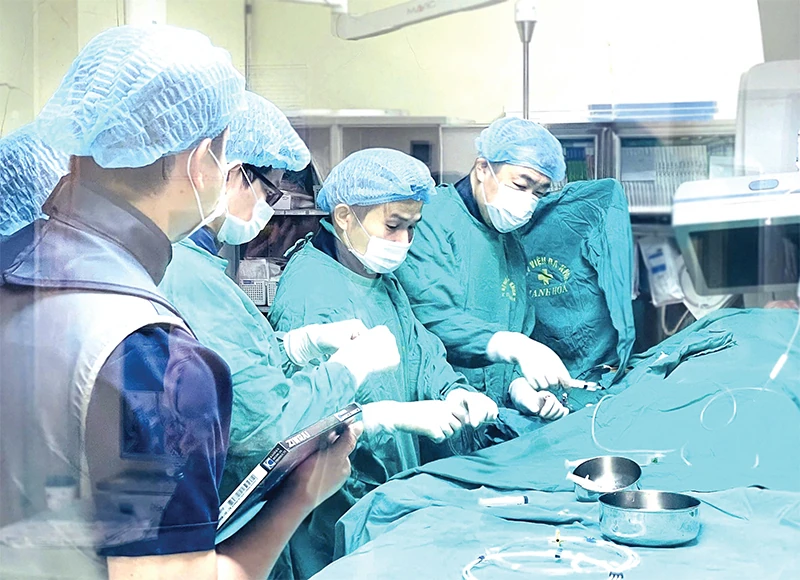 Hành trình trở thành trung tâm y tế kỹ thuật cao của khu vực