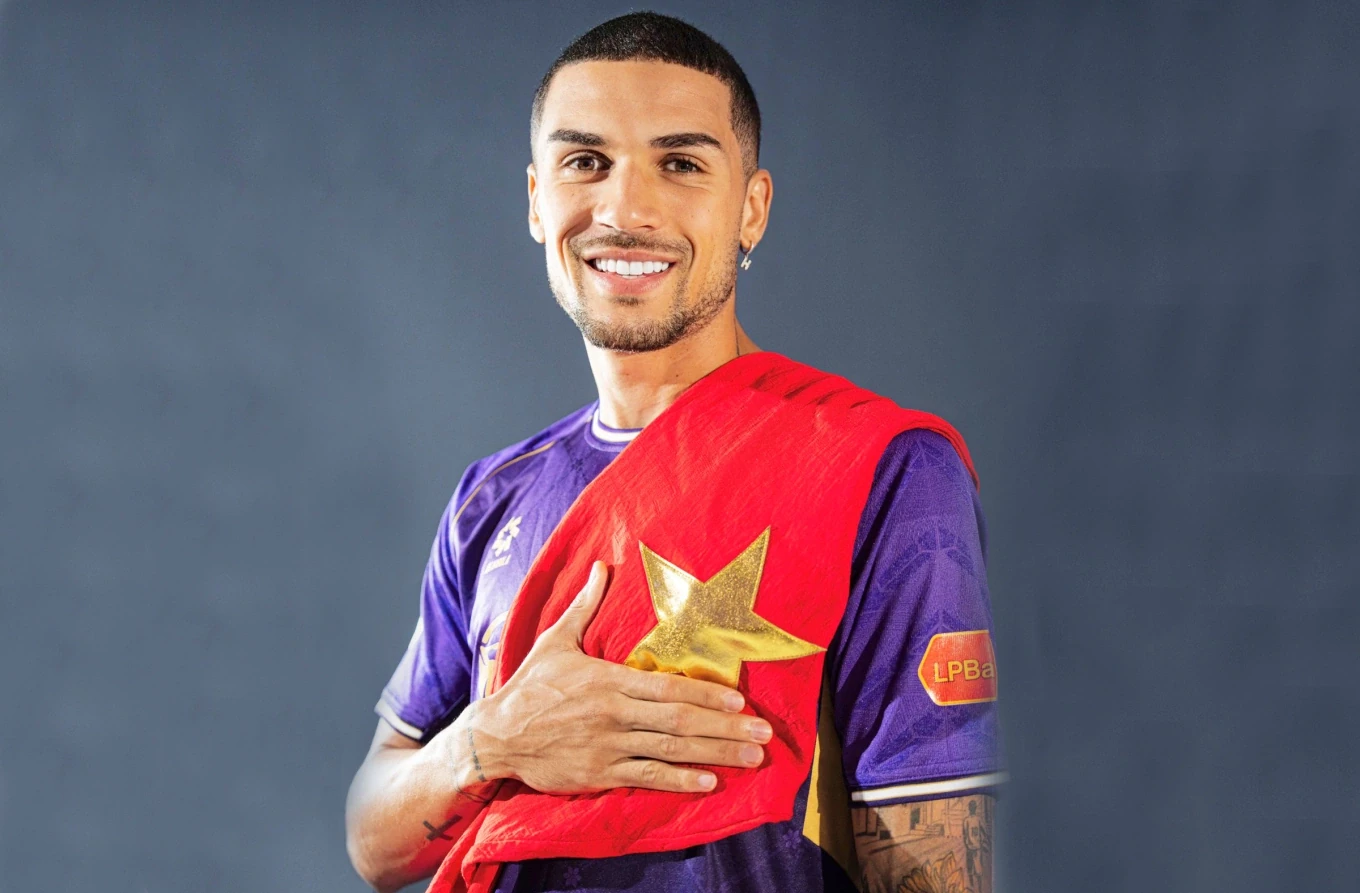 Hendrio nhập tịch Việt Nam, chưa thể khoác áo đội tuyển trong năm 2025; Man City nguy cơ bị phạt nặng