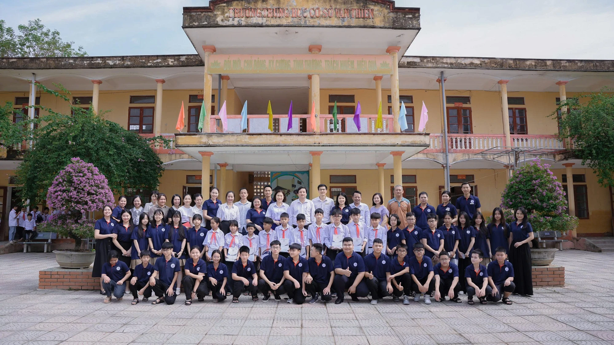 Hệ thống giáo dục Nobel School hỗ trợ các trường bị ảnh hưởng bởi bão số 10 và 11