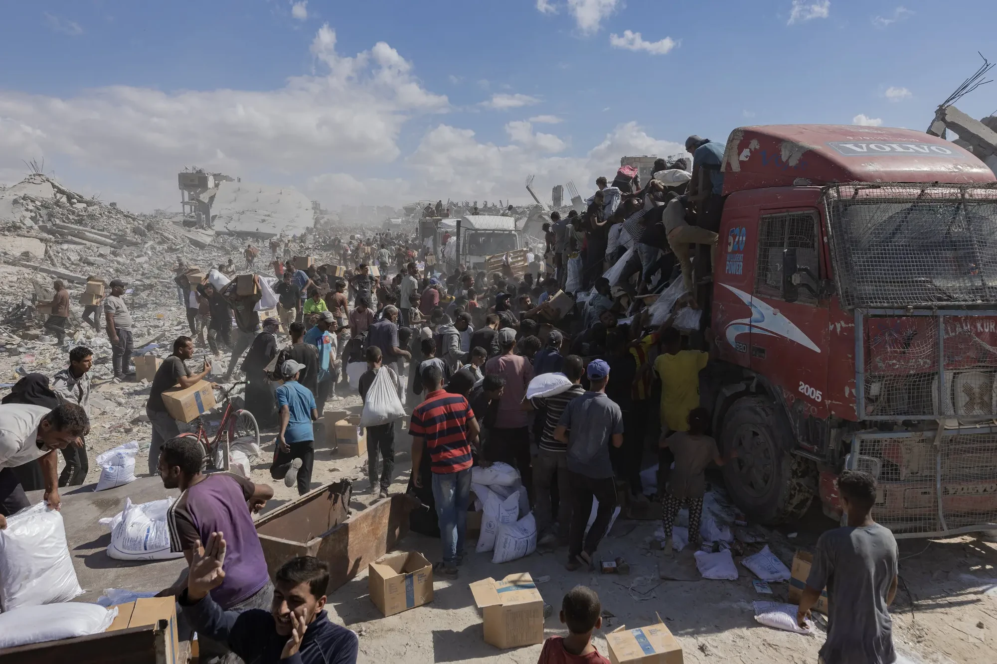 Cộng đồng quốc tế bắt tay tái thiết dải Gaza ngay sau Lễ ký thỏa thuận hòa bình lịch sử