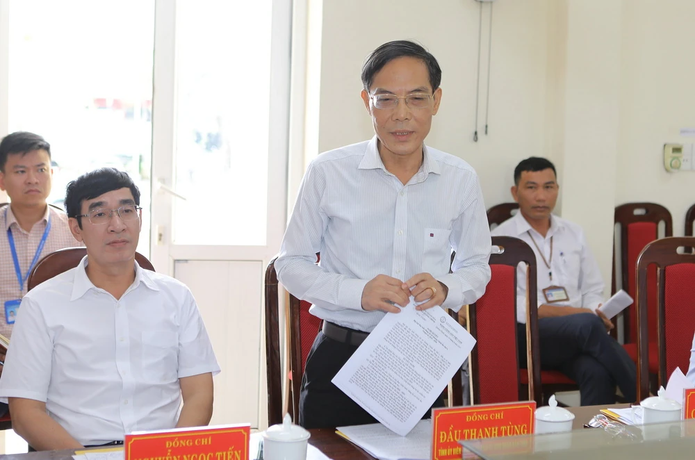 Bí thư Tỉnh ủy Nguyễn Doãn Anh kiểm tra hoạt động chính quyền địa phương 2 cấp tại xã Quảng Chính