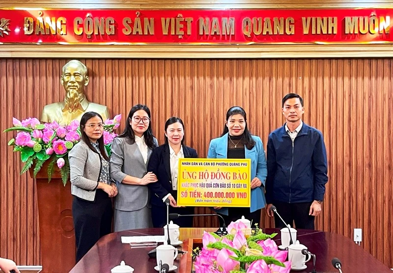 Các địa phương, doanh nghiệp tiếp tục ủng hộ đồng bào vùng lũ