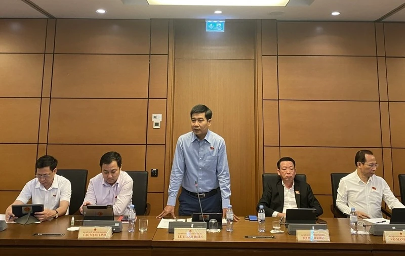 Đoàn ĐBQH Thanh Hóa tham gia góp ý về đánh giá kết quả thực hiện kế hoạch phát triển kinh tế - xã hội năm 2025