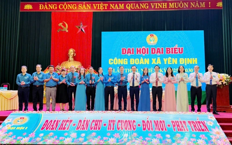 Đổi mới toàn diện nội dung, phương thức hoạt động, phát huy vai trò đại diện, chăm lo, bảo vệ người lao động