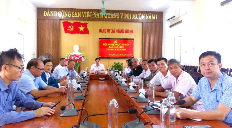 Ban Tuyên giáo và Dân vận Tỉnh ủy tổ chức hội nghị báo cáo viên tháng 10/2025