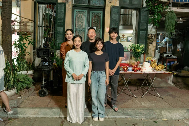 Ái nữ của NSƯT Chiều Xuân đóng cặp với ‘Trần Bờm’ nhà NSND Trần Lực