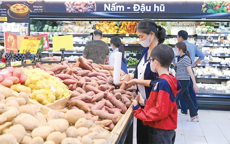 Khôi phục sản xuất, bảo đảm nguồn cung thực phẩm dịp cuối năm