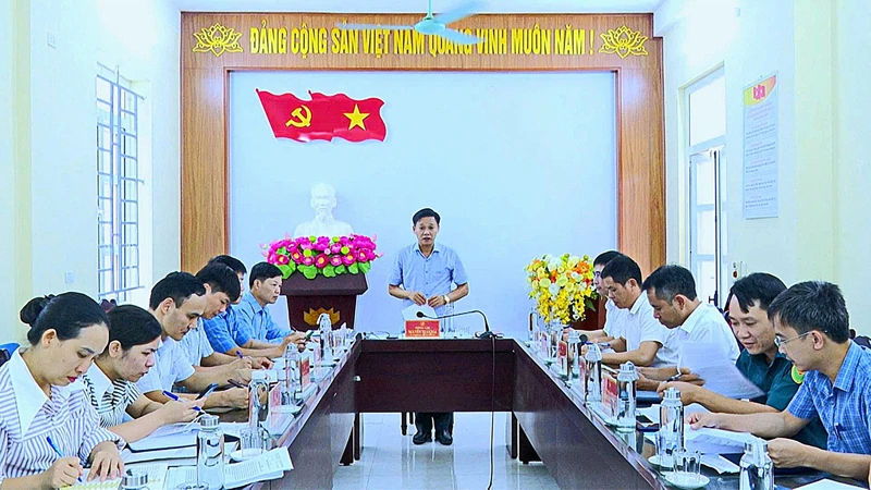 Đảng bộ xã Xuân Tín nâng cao chất lượng cán bộ phục vụ Nhân dân