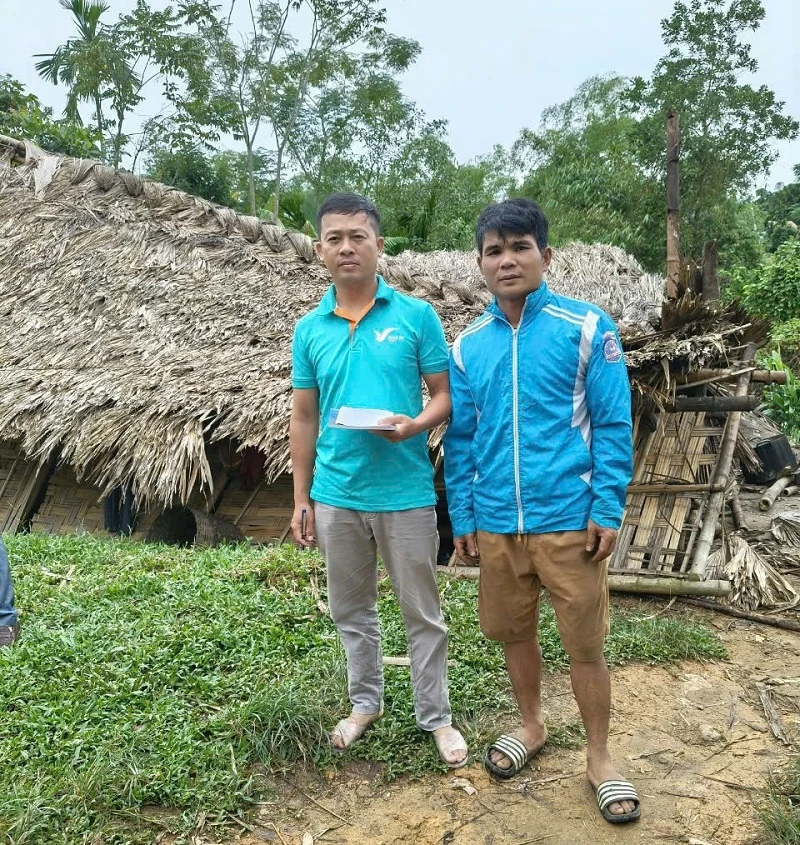 6,54 tỷ đồng đã được Tập đoàn Vingroup trao tặng cho người dân tỉnh Thanh Hóa bị thiệt hại do bão số 10