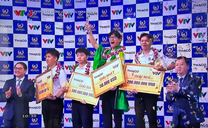 Trần Bùi Bảo Khánh vô địch Đường lên đỉnh Olympia năm 2025