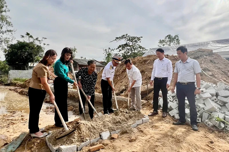 Khởi công xây dựng 2 nhà tình nghĩa tại xã Quảng Ninh