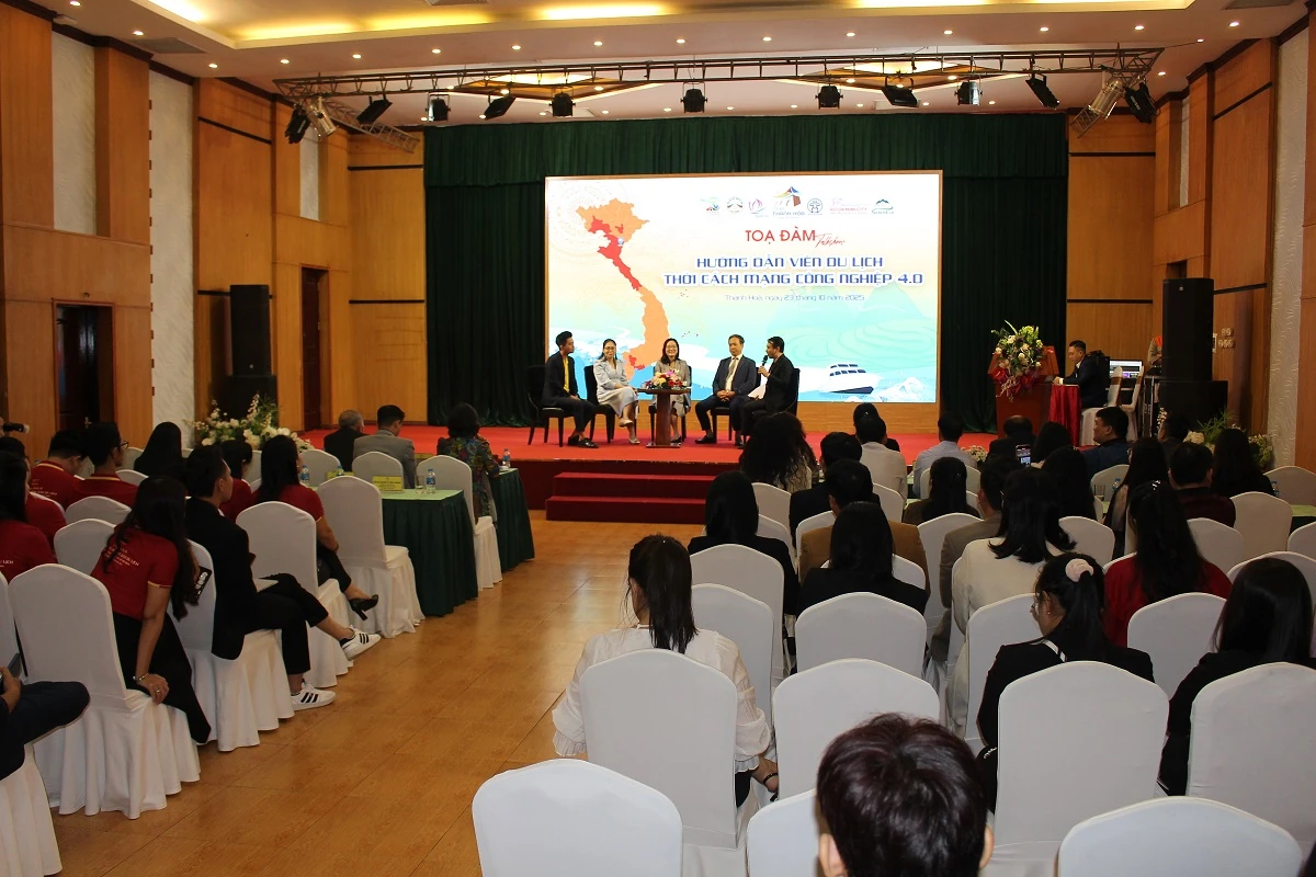 Tọa đàm chuyên đề “Hướng dẫn viên du lịch thời cách mạng công nghiệp 4.0”