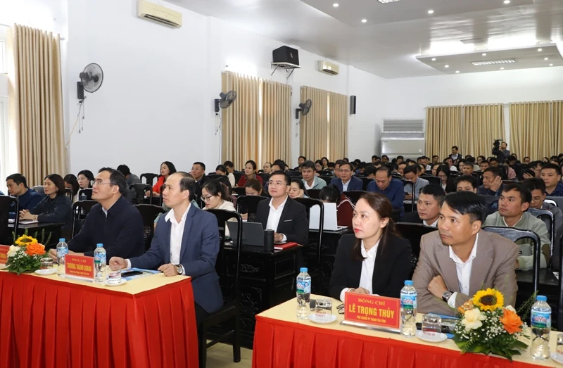 Bồi dưỡng nghiệp vụ tiếp công dân, giải quyết khiếu nại, tố cáo, phòng, chống tham nhũng, tiêu cực