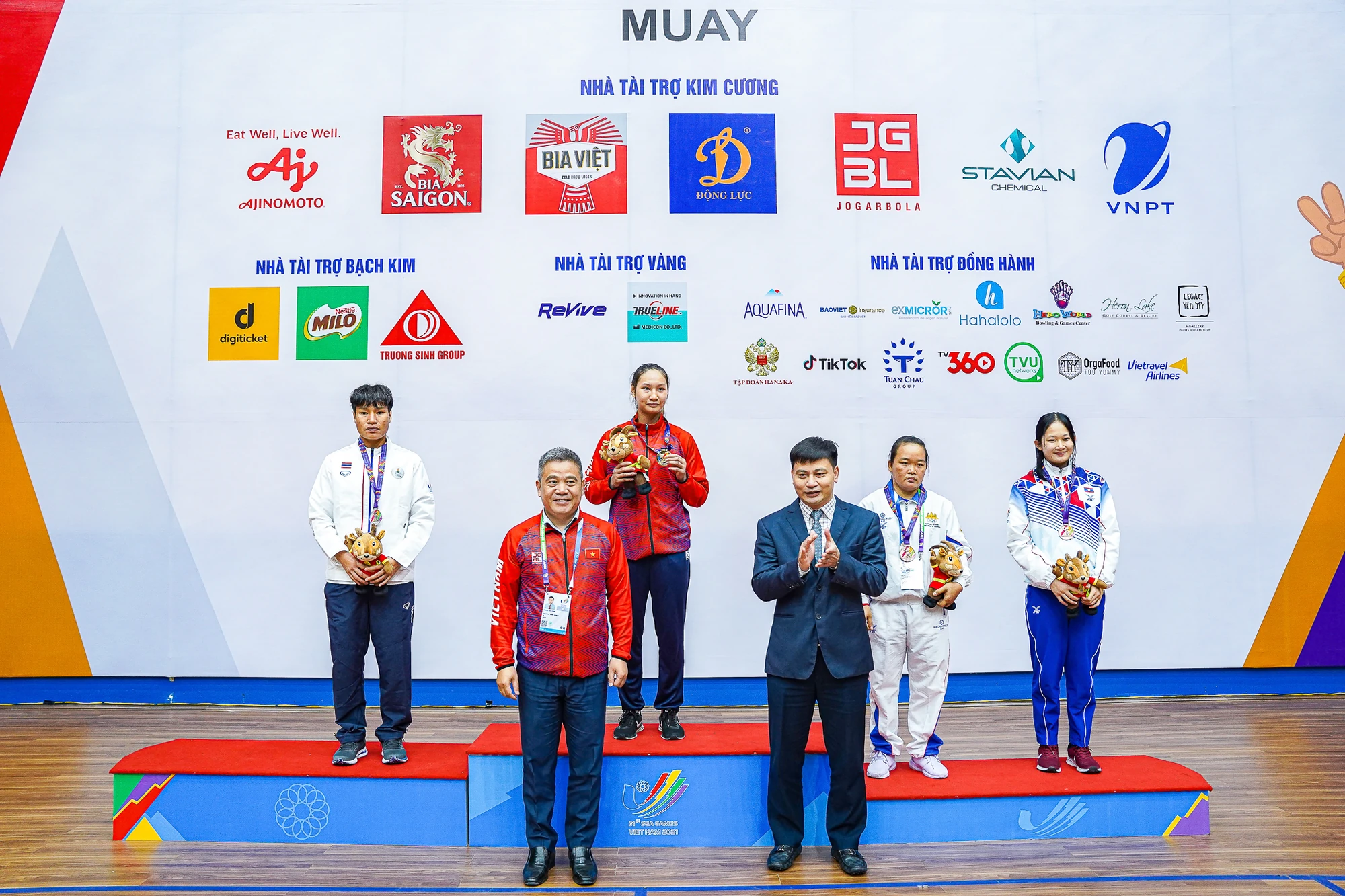 Nguyễn Thị Phương Hậu: Từ cô bé 27kg đến nữ hoàng Muay Việt Nam