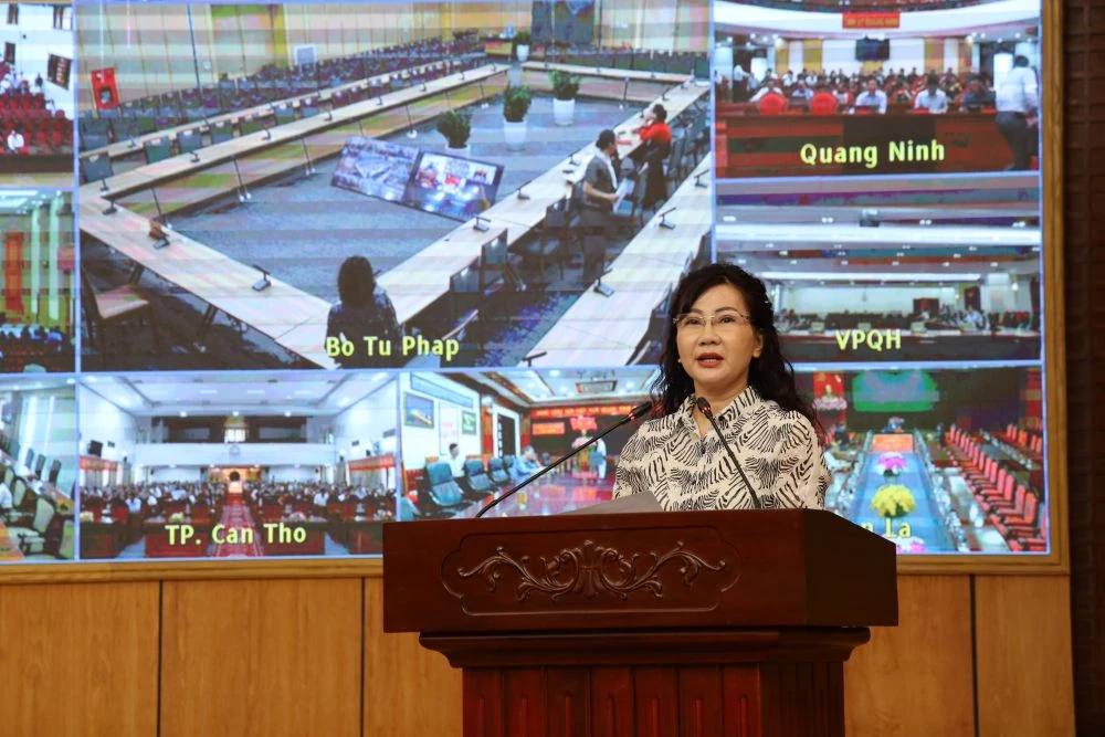 Bảo đảm 100% đảng viên sử dụng ứng dụng Sổ tay đảng viên điện tử