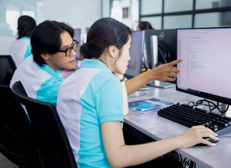 Congnghethongtinaau.com – Học IT để lập nghiệp, định hướng nghề rõ ràng