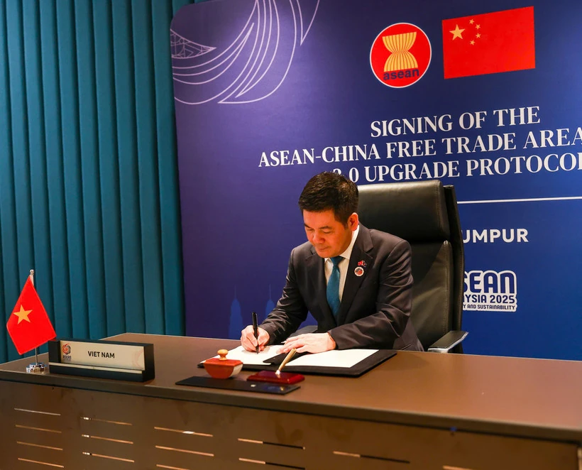 Ký kết Nghị định thư nâng cấp Hiệp định Thương mại tự do ASEAN-Trung Quốc