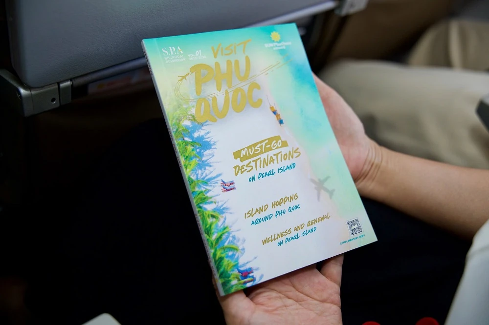 Khách được phục vụ bánh Maison Kayser và nghe violin trên chuyến bay đầu tiên của Sun PhuQuoc Airways