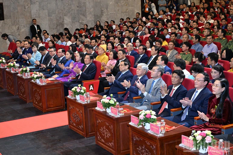 Thủ tướng Phạm Minh Chính: Báo chí cách mạng phải chống tham nhũng với tinh thần “thép trong bút-lửa trong tim”