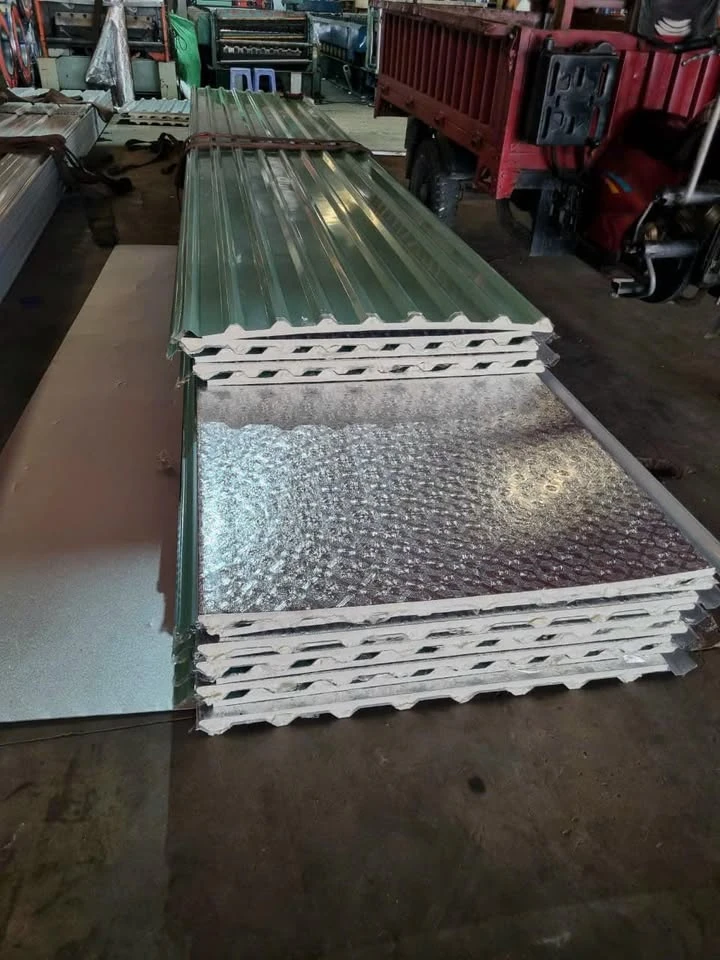 THÉP SATA CUNG CẤP TÔN CÁCH NHIỆT HOA SEN CHO MÁI NHÀ XƯỞNG HIỆN ĐẠI