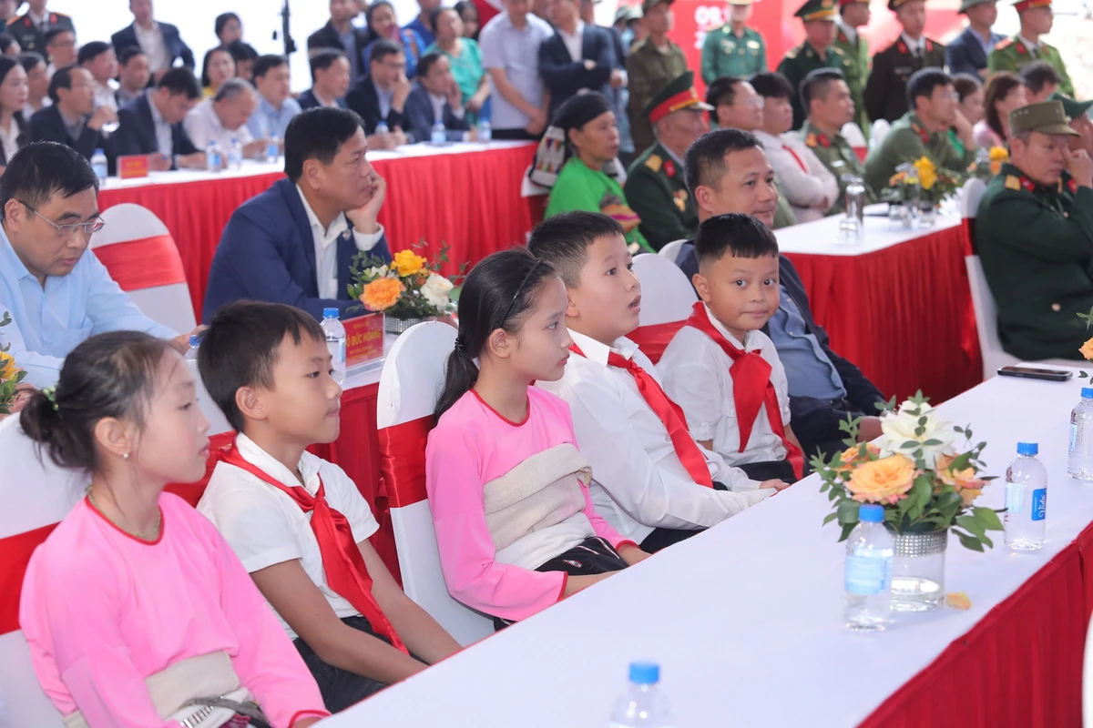 Khẳng định tinh thần “Cả nước hướng về biên cương, vì tương lai con em đồng bào các dân tộc”