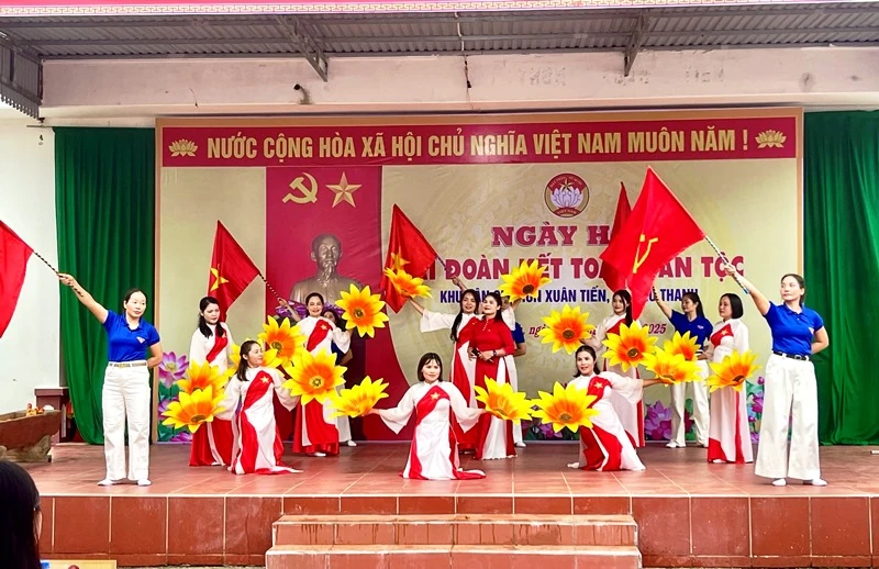 Phó Chủ tịch Ủy ban MTTQ tỉnh dự Ngày hội Đại đoàn kết toàn dân tộc tại xã Như Thanh