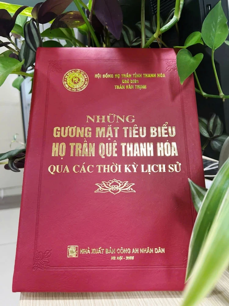 Một cuốn sách hay về dòng họ trên đất xứ Thanh